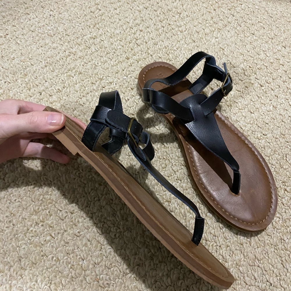 Sandals - Picture 2 of 3